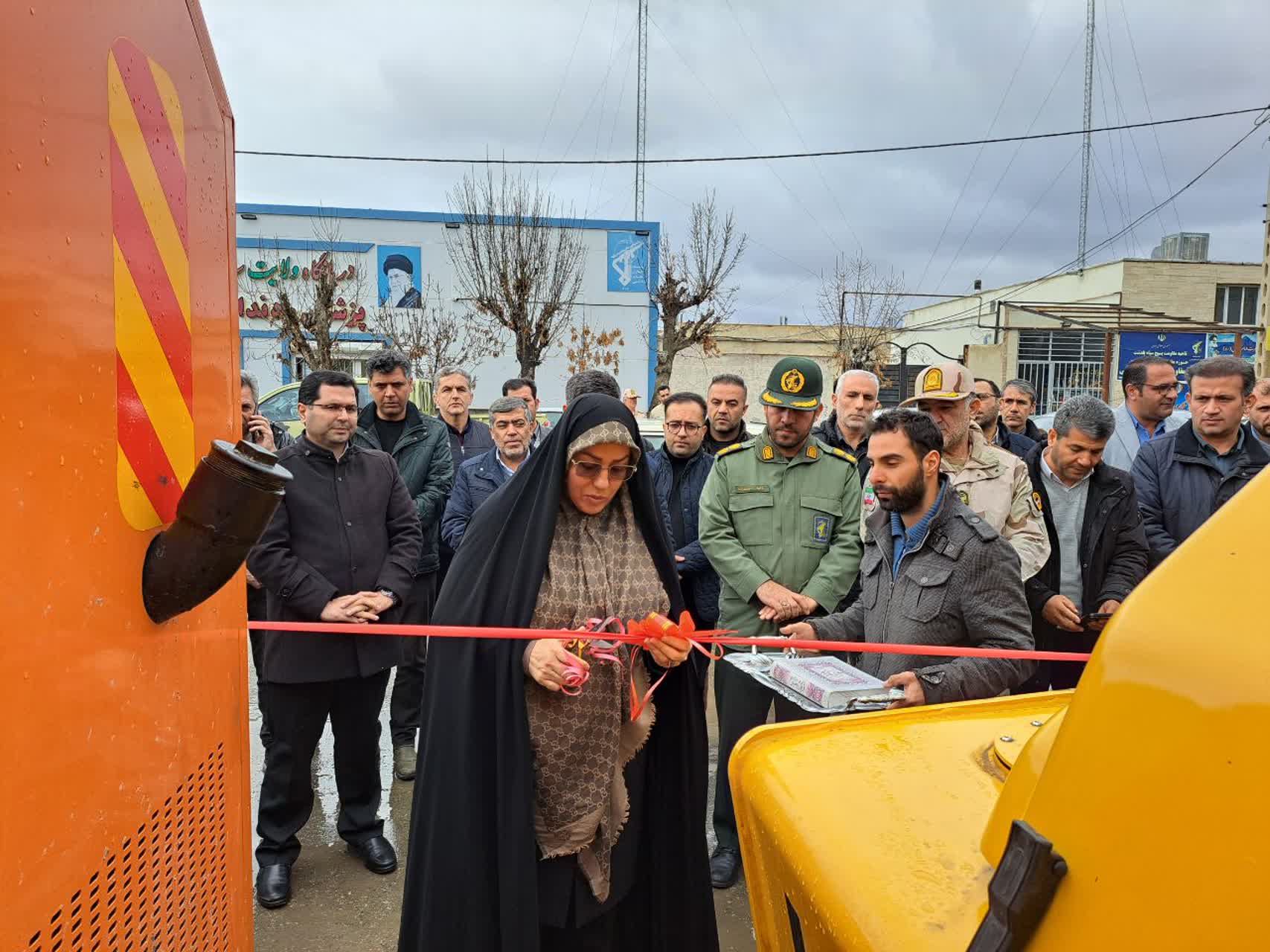 رونمایی از ماشین‌آلات جدید شهرداری پلدشت