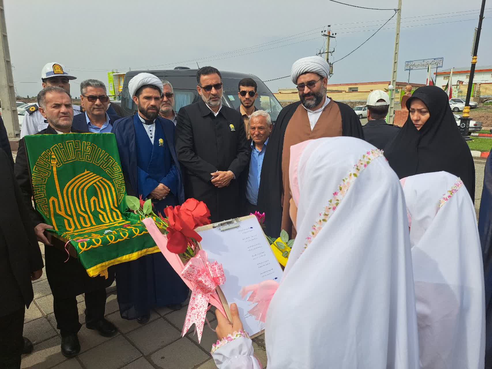 استقبال پلدشتی‌ها از کاروان زیر سایه خورشید