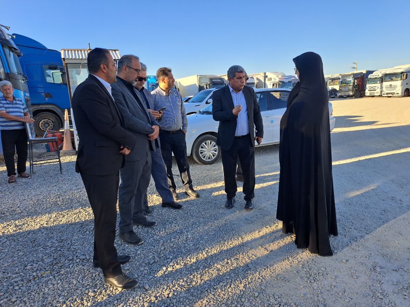 بازدید میدانی فرماندار پلدشت ازپایانه مرزی و تیر پارک‌ ساوالان؛ صدور دستور جهت ساماندهی کامیون‌های ترانزیتی