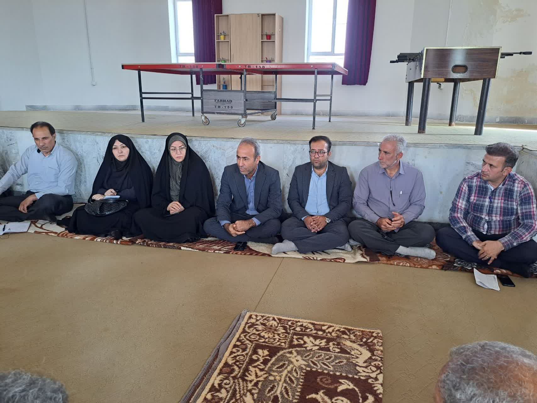 برگزاری شورای مدیریت محله‌محور در روستای شهرک میلاد+ تصاویر