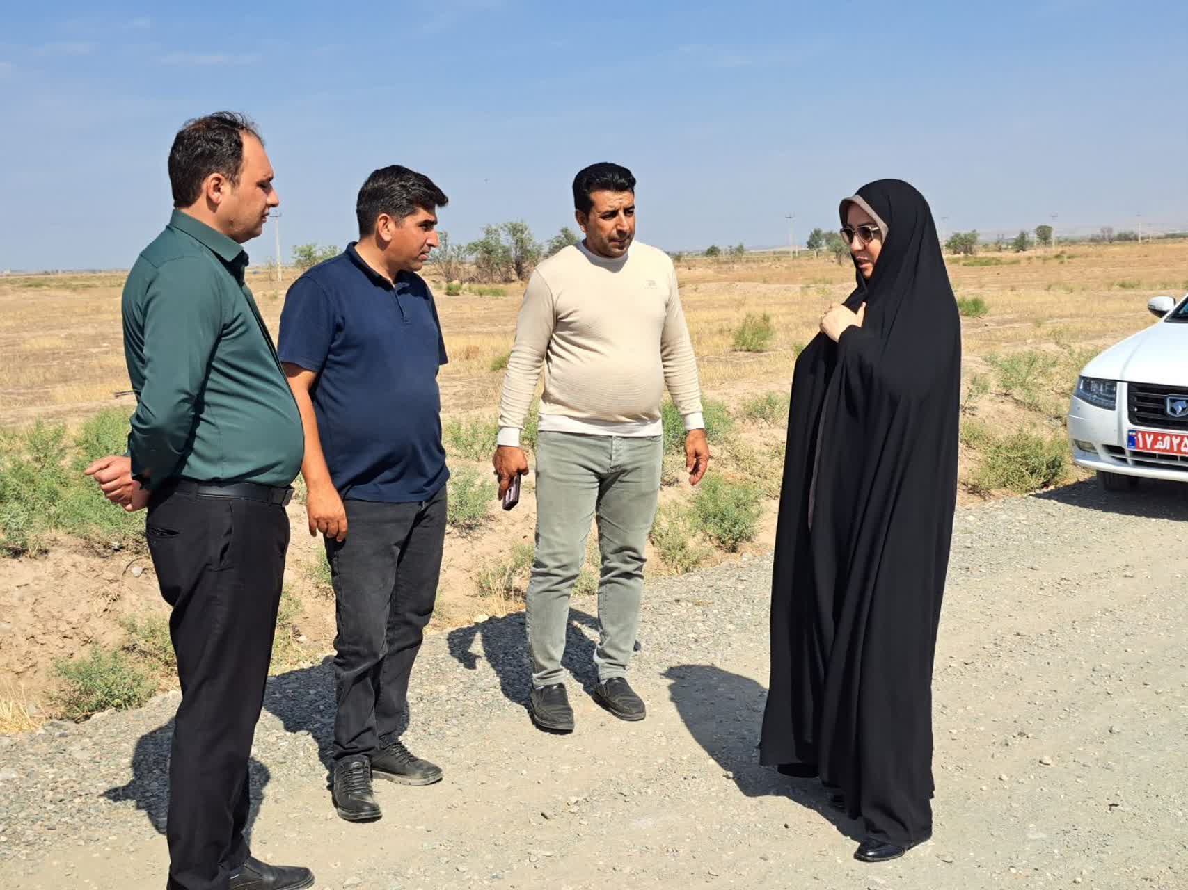 بازدید فرماندار پلدشت از عملیات آسفالت‌ریزی راه روستای ساختمان؛ بهبود دسترسی روستایی با اعتبار 7 میلیارد تومان