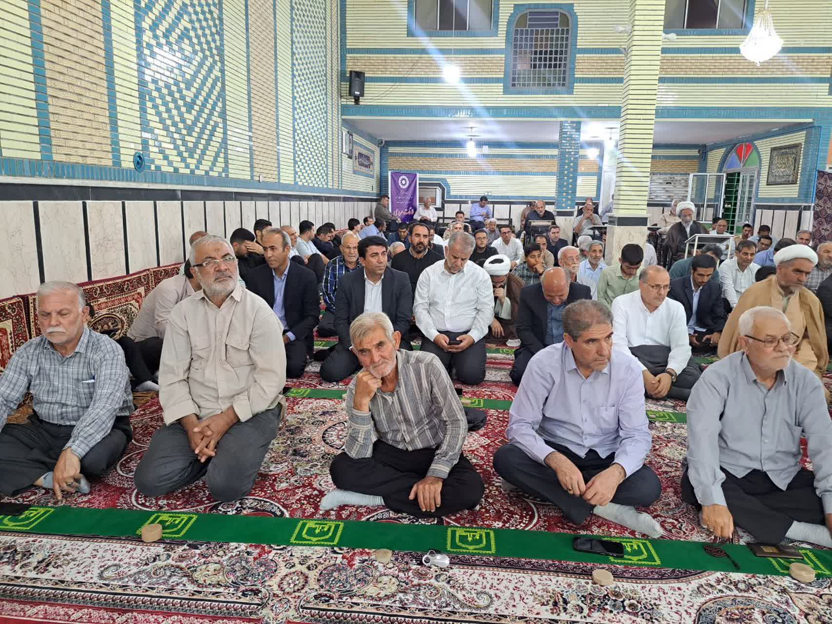 حضور جمعی از مسئولان کشوری، استانی، منطقه‌ای و شهرستانی در آیین عبادی ـ سیاسی نماز جمعه پلدشت