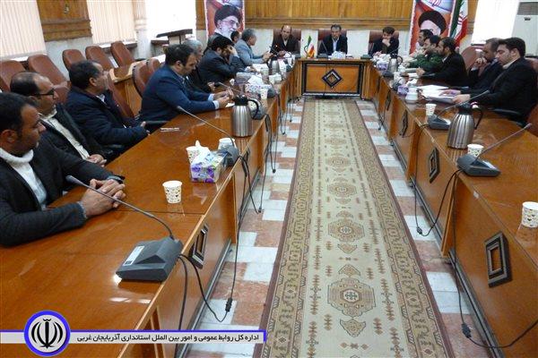 با متخلفان و تضییع کنندگان منابع ملی برخورد جدی و قانونی به عمل آید.