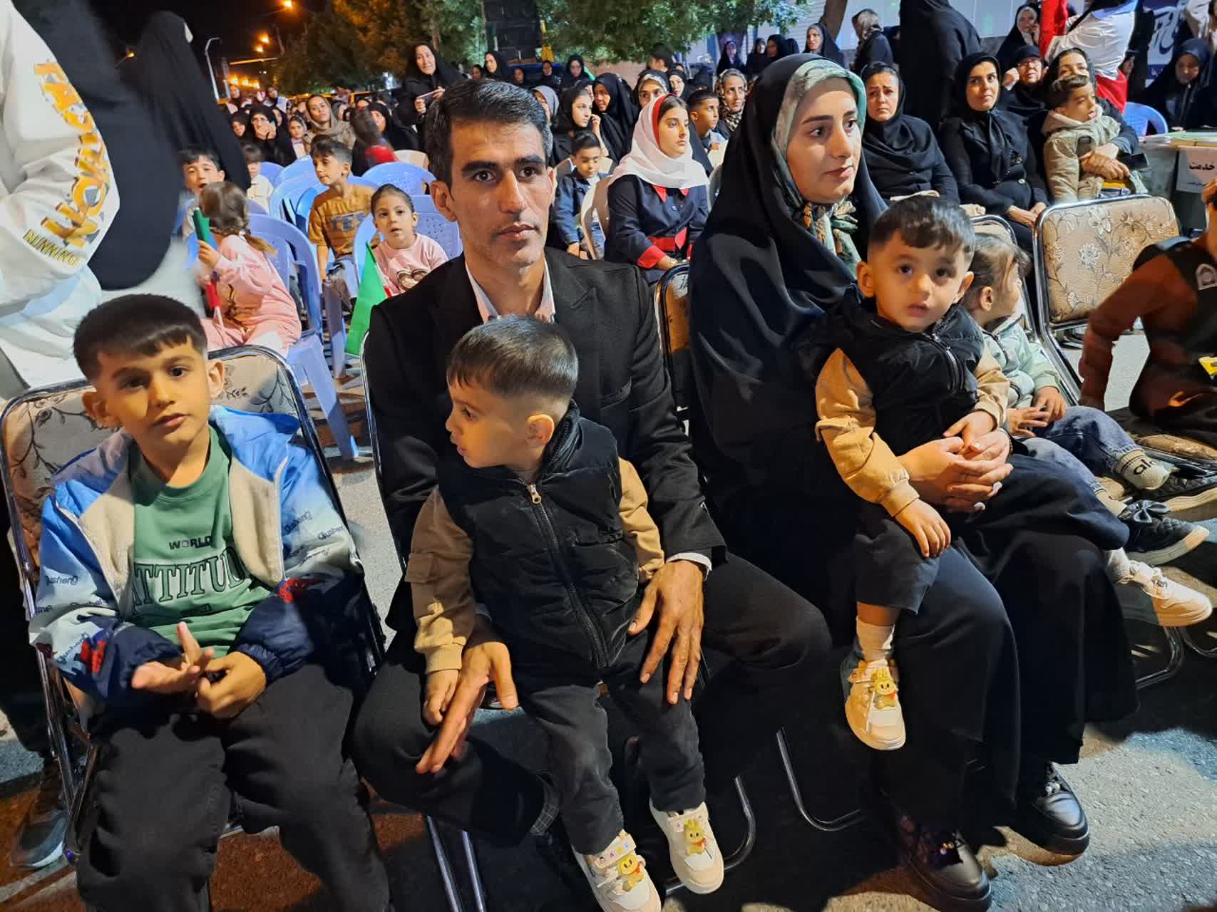 در راستای ترویج فرهنگ ازدواج آسان؛ 11 زوج جوان در شهرستان پلدشت تجلیل شدند