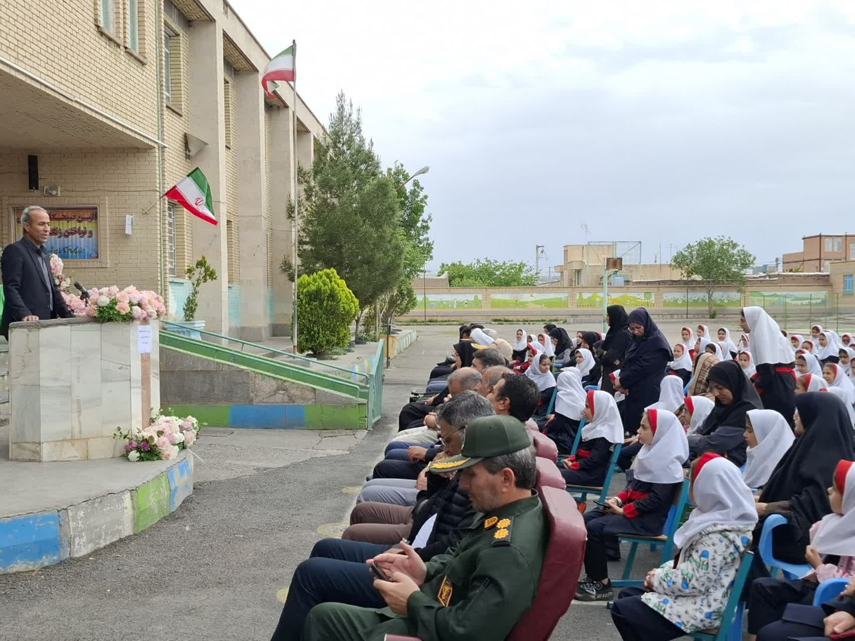 پیشرفت و توسعه هر جامعهای در گرو ارتقاء کیفیت آموزش است