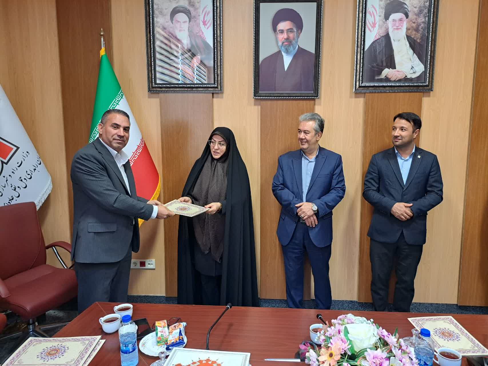 تجلیل فرماندار پلدشت از کارکنان و تلاشگران حوزه مرزی/ تأکید بر اهمیت وحدت و خدمترسانی صادقانه در مقابله با توطئههای دشمن