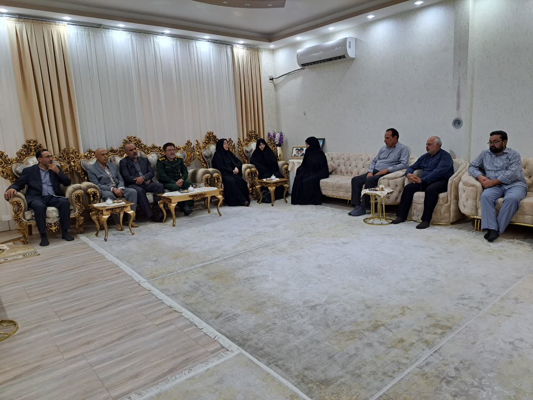 دیدار فرماندار پلدشت با همسر شهید والامقام مصطفی فردوسی مصرکانلو