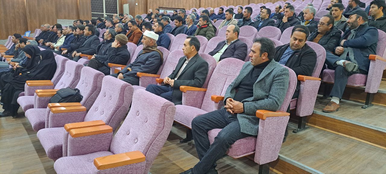 دوره آموزشی آشنایی با قوانین و مقررات شوراهای اسلامی و دهیاری ها