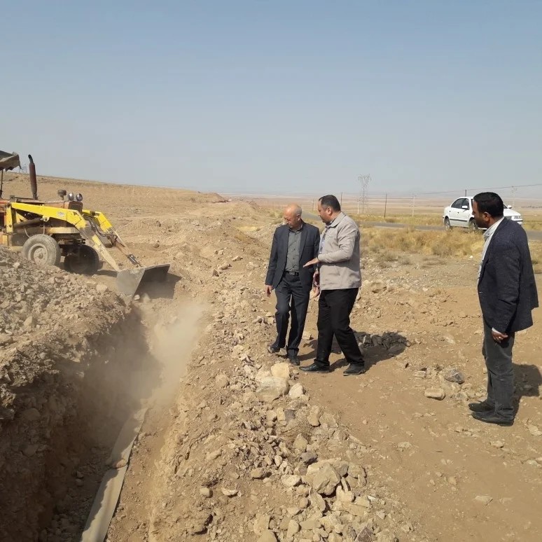 بازدید فرماندار شهرستان پلدشت از پروژه بازسازی خط انتقال آب شرب روستا های بخش ارس