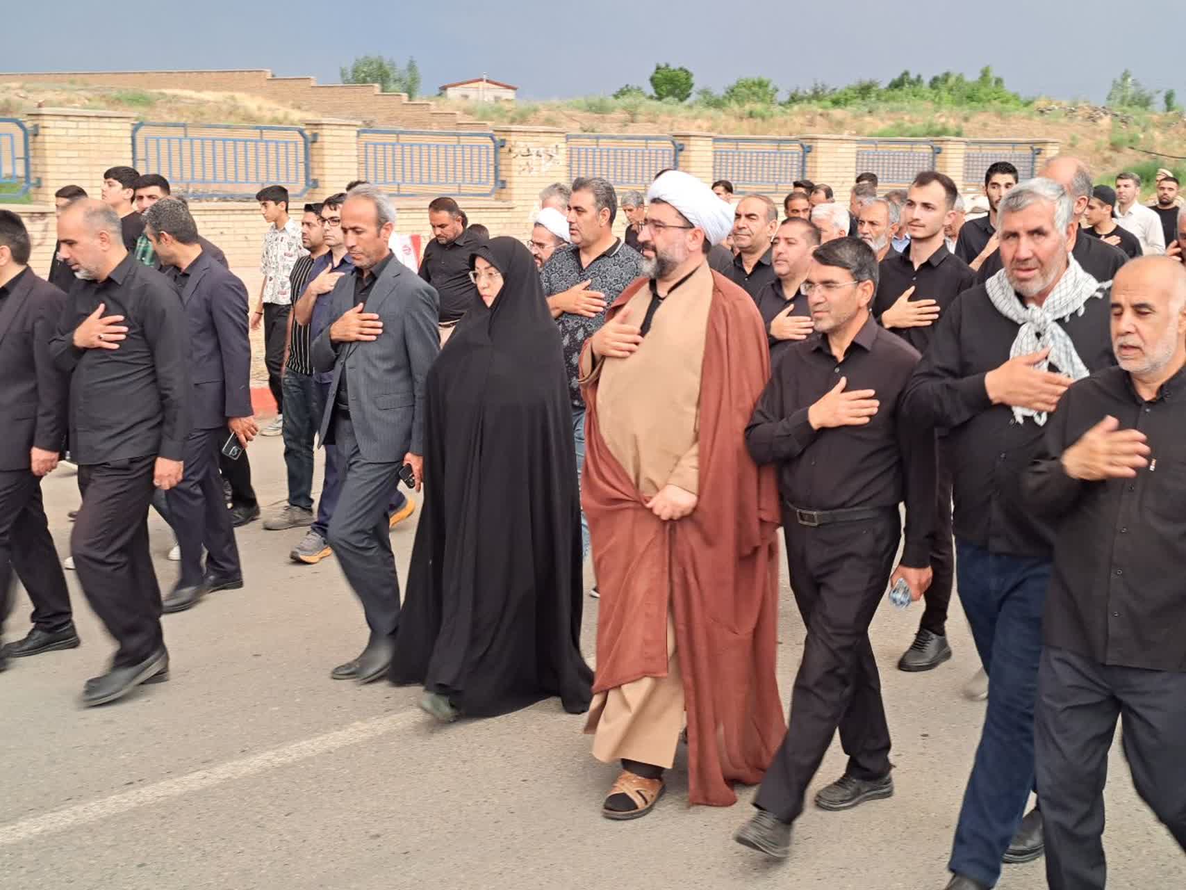 طنین نوای سوگواری در پلدشت؛ اجتماع پرشور دلدادگان رهبر شهید برگزار شد