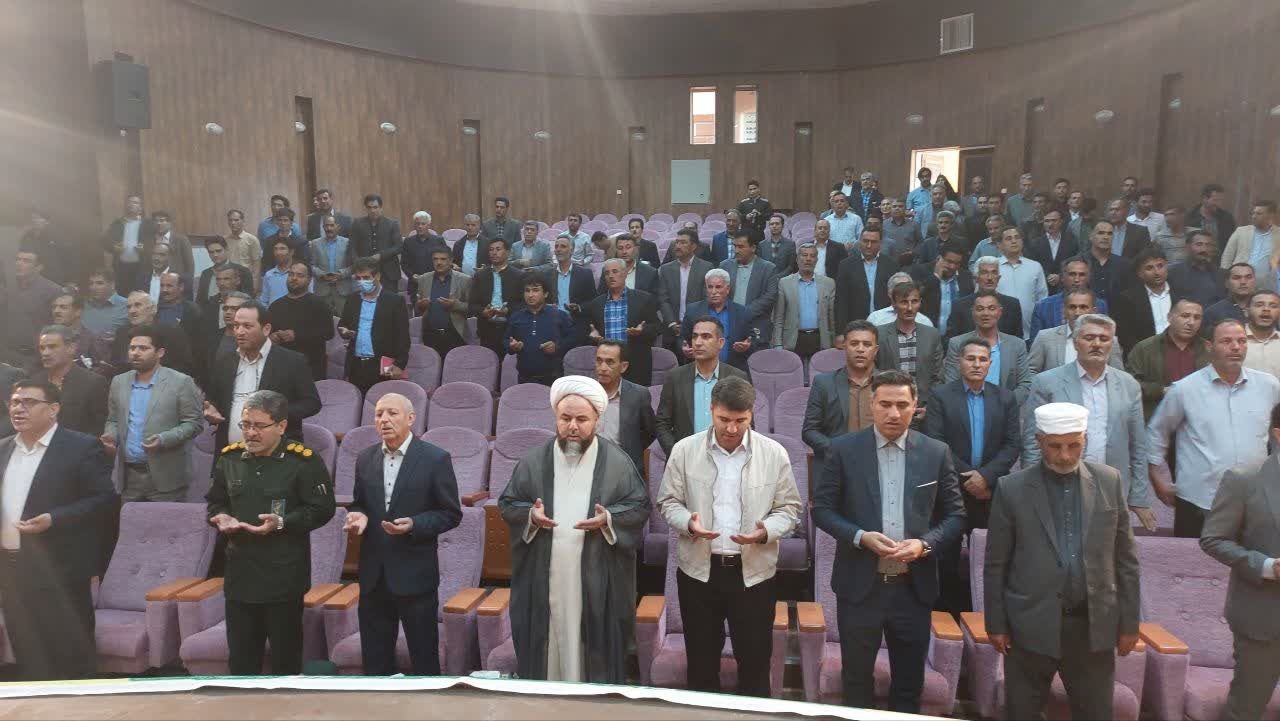 دستگاه های اجرایی همکاری های لازم با شوراهای اسلامی شهر و روستا جهت سرعیت بخشیدن به روند توسعه شهرستان انجام دهند