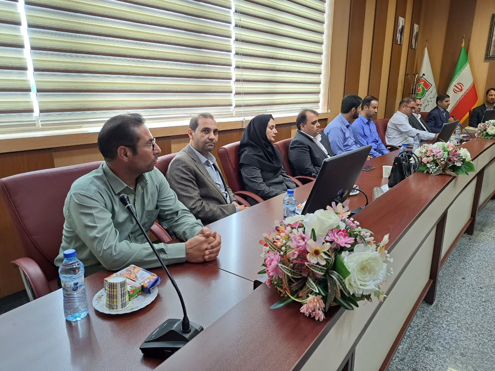 تجلیل فرماندار پلدشت از کارکنان و تلاشگران حوزه مرزی/ تأکید بر اهمیت وحدت و خدمترسانی صادقانه در مقابله با توطئههای دشمن