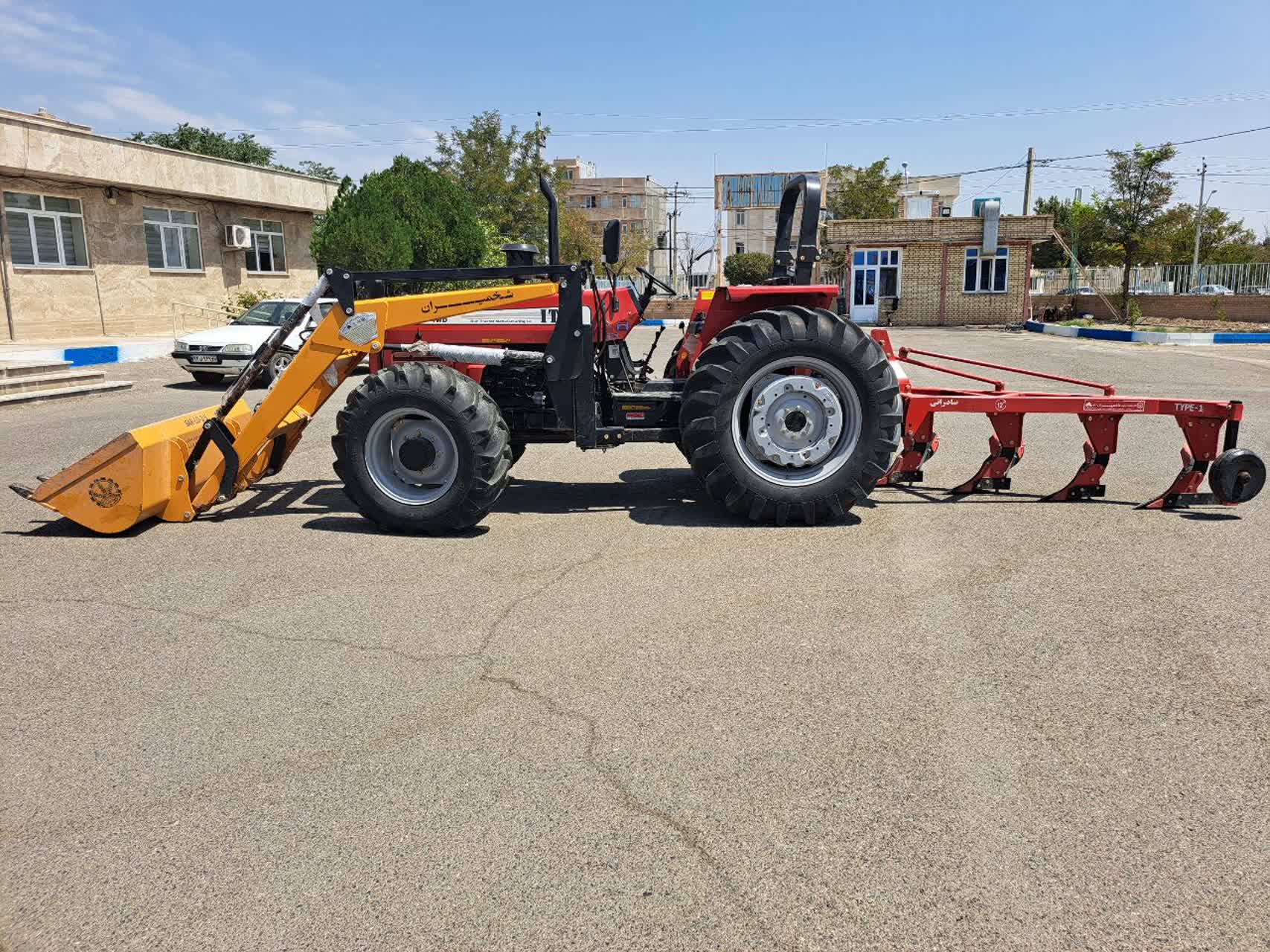 تحویل تراکتور 399 به دهیاری روستای بیک جان در پلدشت