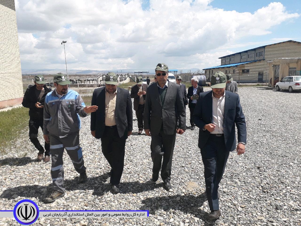 دستگاه های اجرایی شهرستان پلدشت آمادگی دارند در راستای حمایت و پشتیبانی از سرمایه گذاری، ورود فناوری ودانش روز در زمینه های کشاورزی، دامداری وشیلات همکاری و مساعدت های لازم را ارائه نمایند.