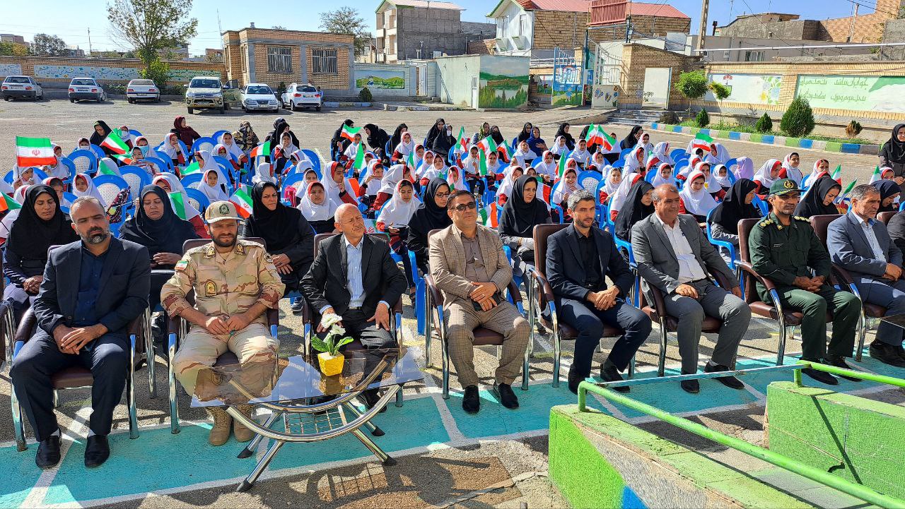 مانور بازگشایی مدارس شهرستان پلدشت برگزار شد