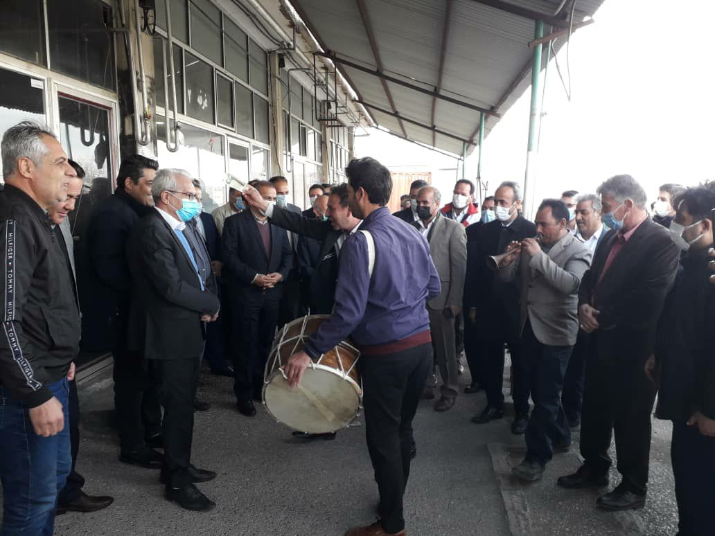 بازدید فرماندار پلدشت به همراه اعضای شورای اداری شهرستان از بازارچه مرزی شهرستان