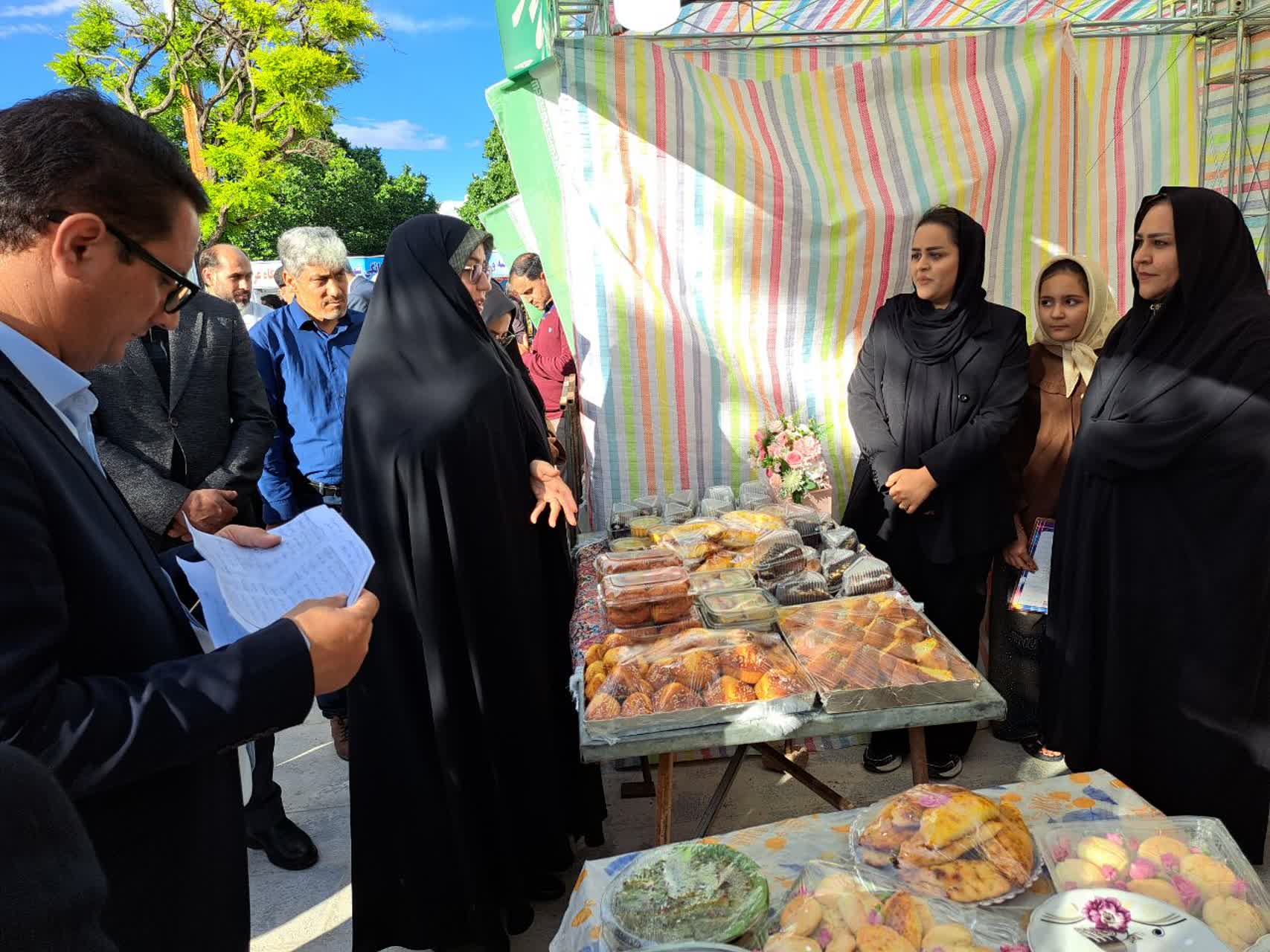 هدف از برگزاری این نمایشگاه ایجاد نشاط اجتماعی و حمایت از فعالان حوزه مشاغل خرد و خانگی است