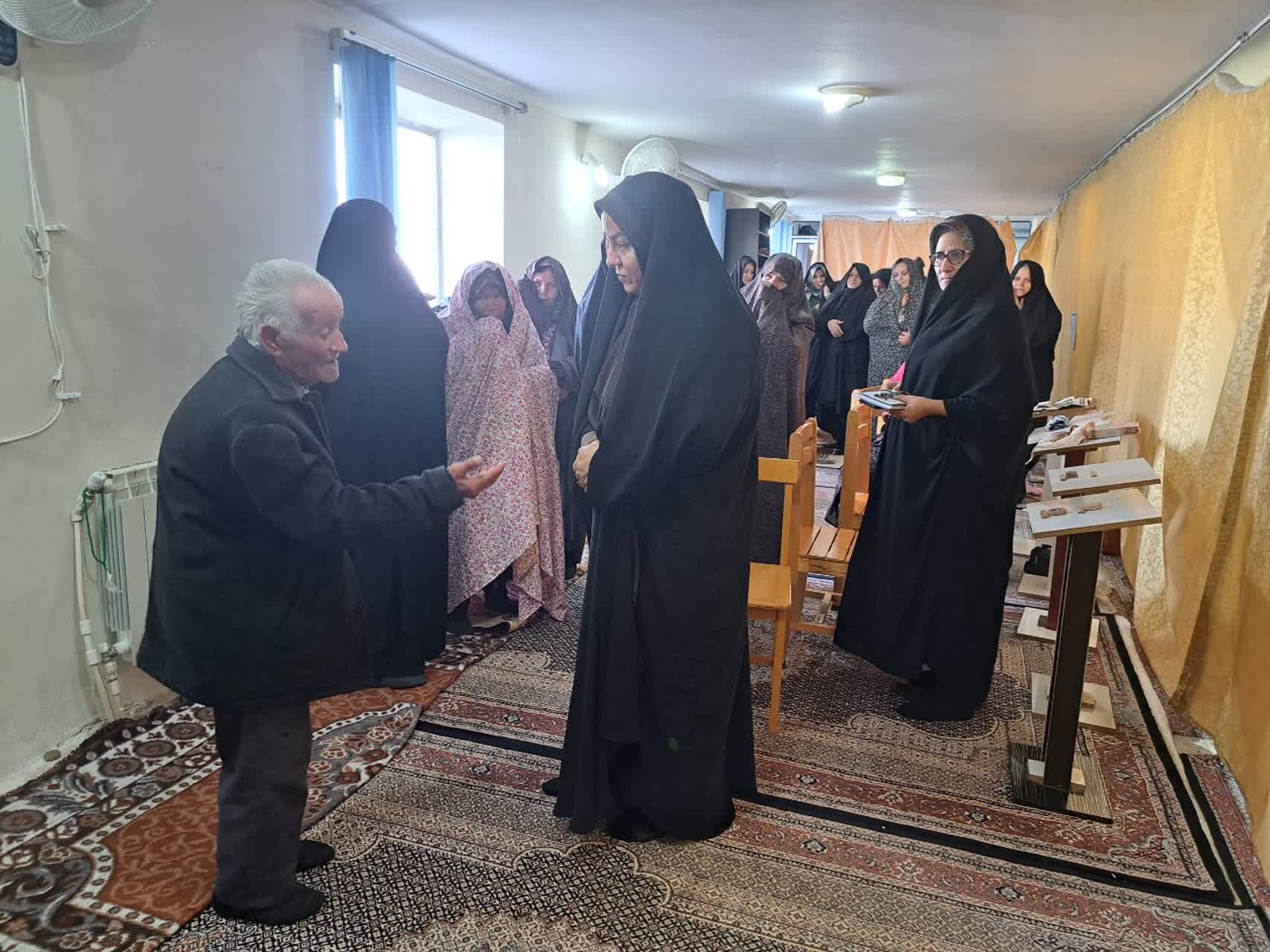 برگزاری نشست بررسی طرح مدیریت محله‌محور در شهر نازک