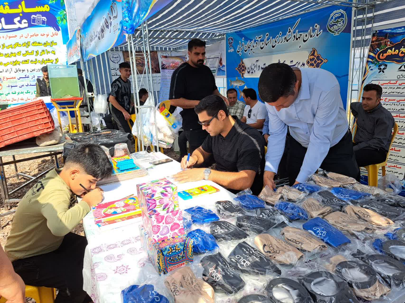 گزارش تصویر/ جشنواره خانوادگی ماهی‌گیری در پلدشت برگزار شد