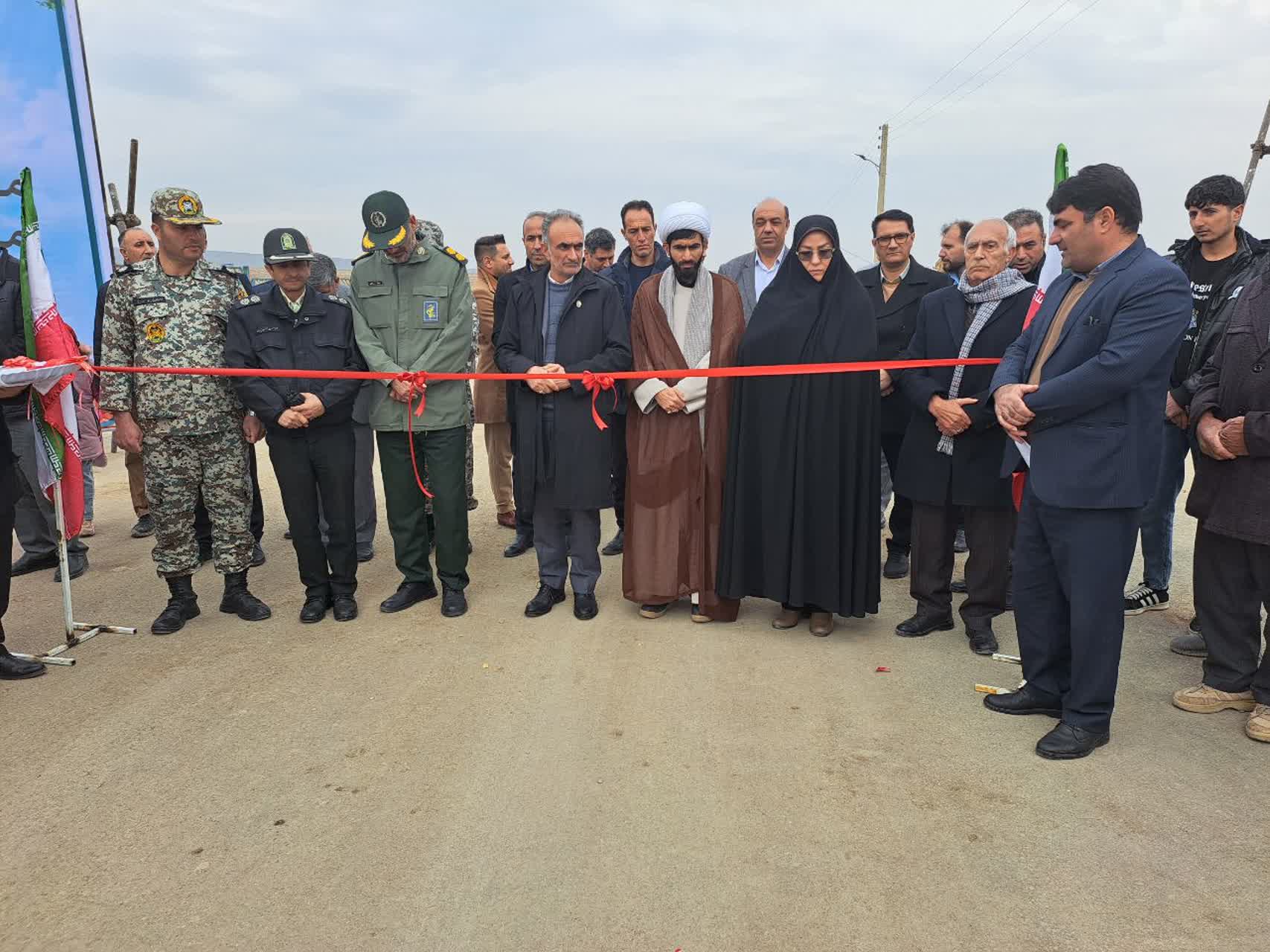 طی آیینی با حضور مسئولین پروژه‌های عمران روستای در بخش ارس شهرستان پلدشت به بهره‌برداری رسید