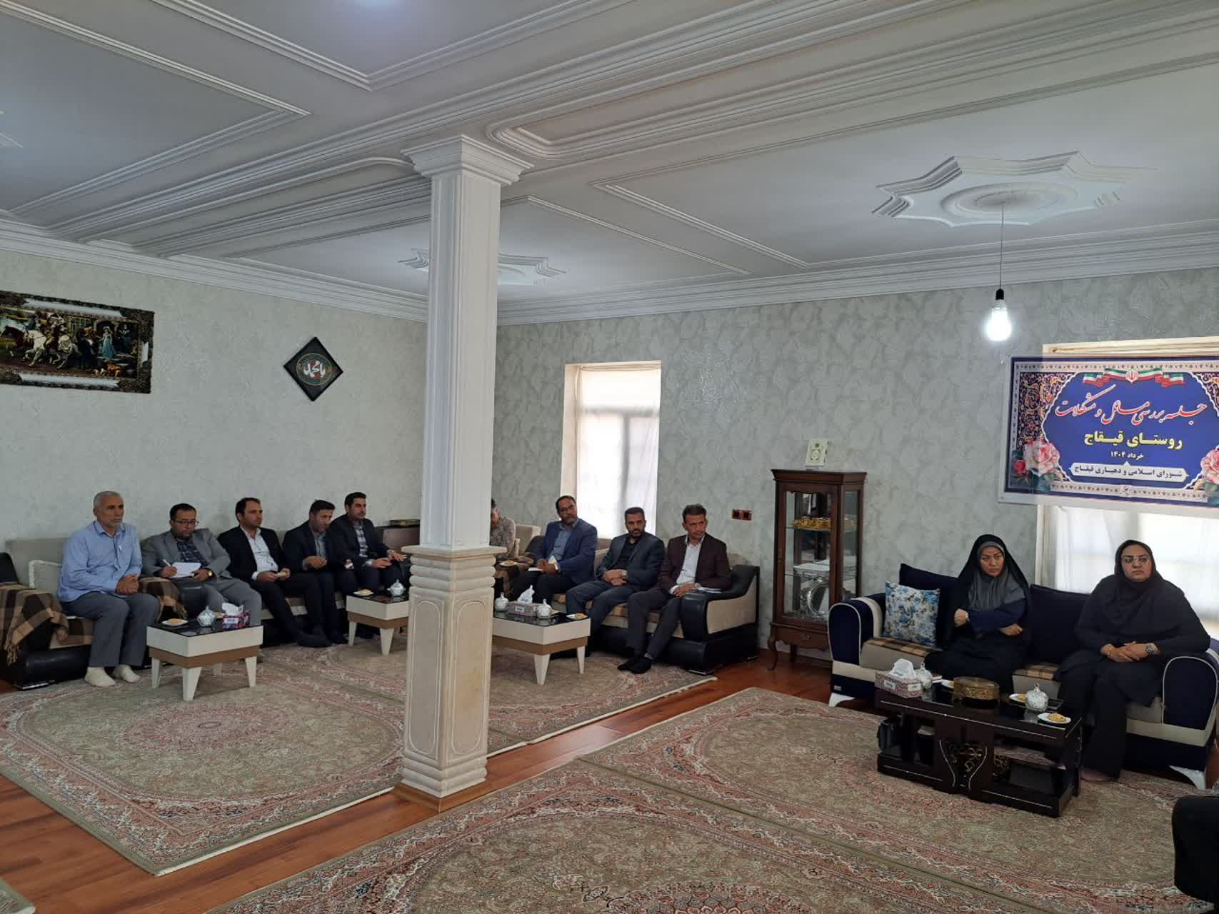 بررسی مشکلات روستای قیقاج با حضور فرماندار پلدشت
