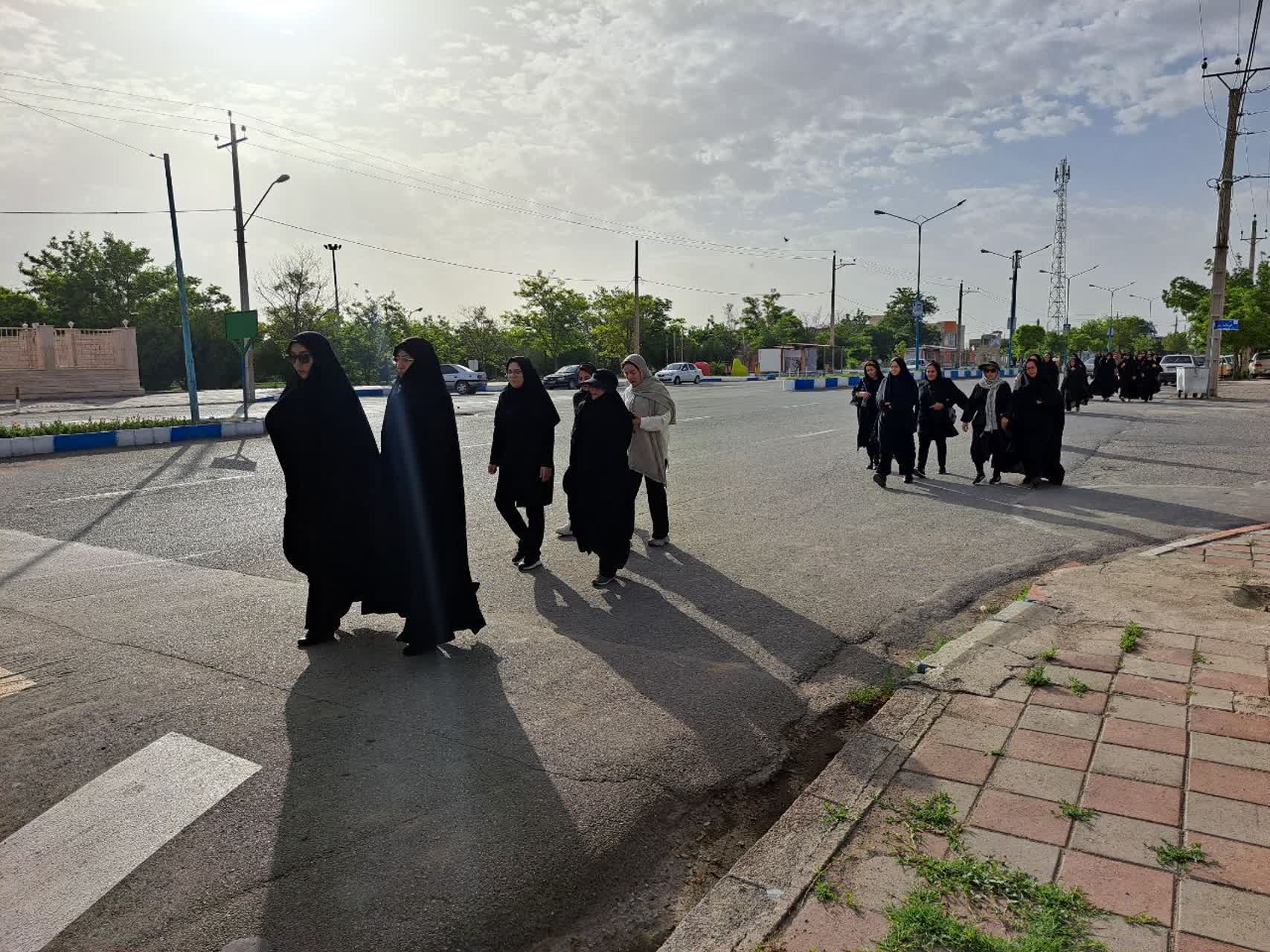 برگزاری همایش پیادهروی بانوان به مناسبت هفته جمعیت در پلدشت