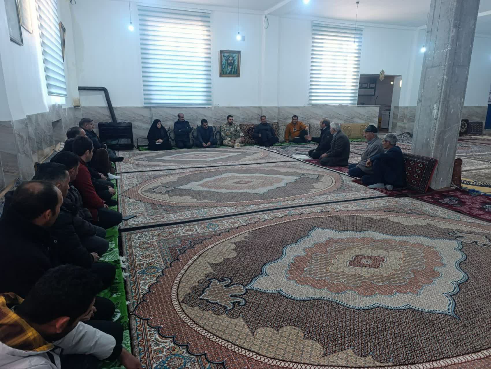 ما در کنار مردم هستیم و تمام تلاش خود را برای رفع مشکلات و بهبود رفاه مردم انجام خواهیم داد