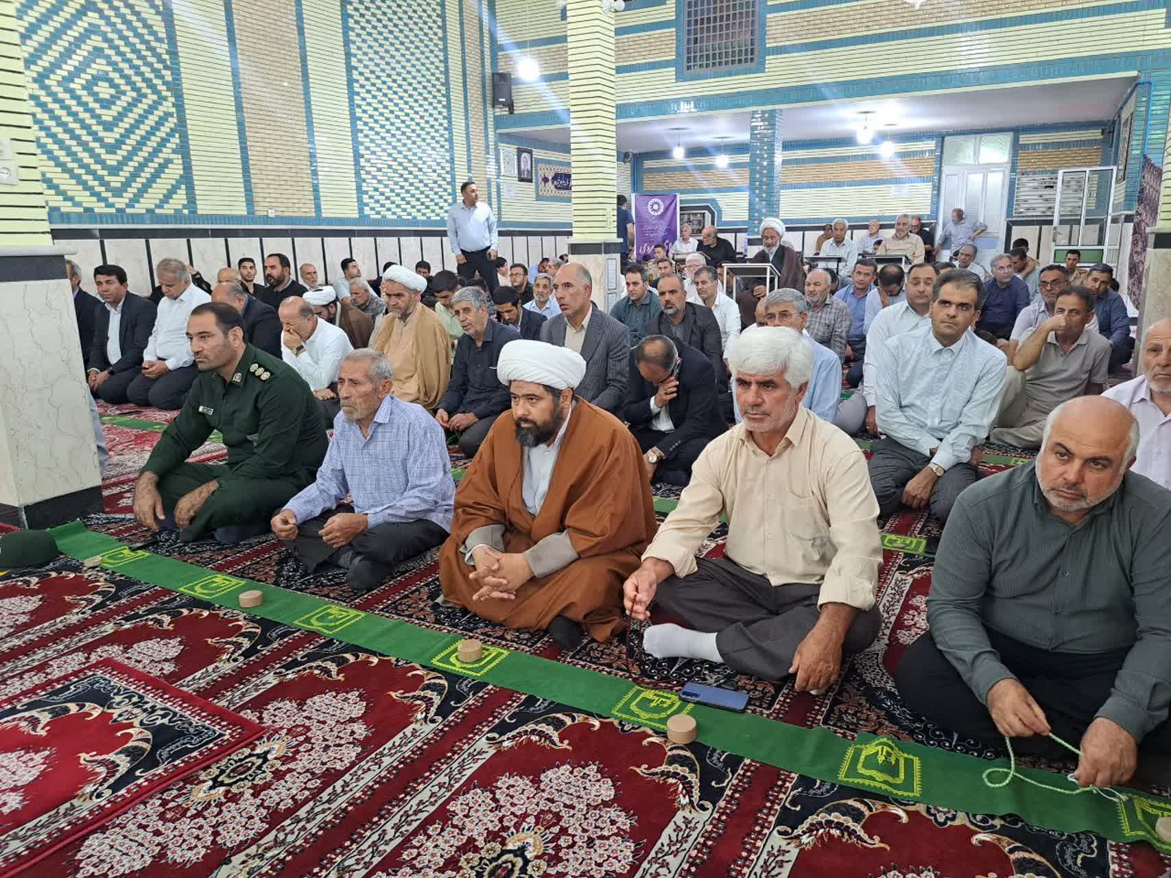 حضور جمعی از مسئولان کشوری، استانی، منطقهای و شهرستانی در آیین عبادی ـ سیاسی نماز جمعه پلدشت