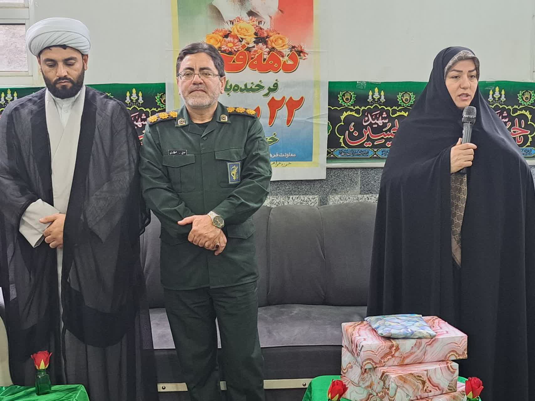 جشنواره غذاهای سنتی و نمایشگاه صنایع دستی بانوان کارآفرین پلدشت برگزار شد