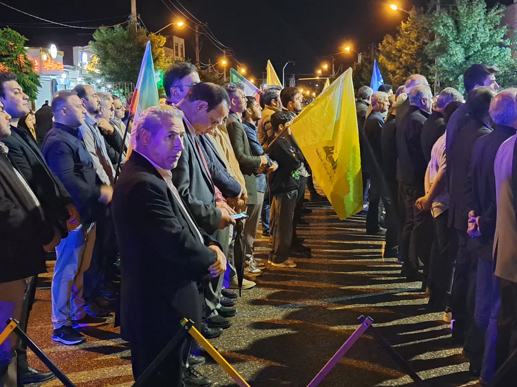 تداوم حضور حماسی و دشمن‌ستیز مردم پلدشت در تجمع شبانه