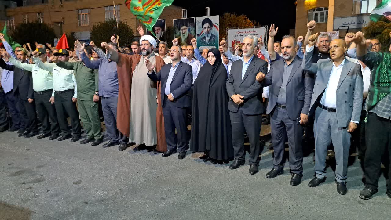 تداوم برگزاری رزمگاه شبانه با حضور پرشور مردم پلدشت