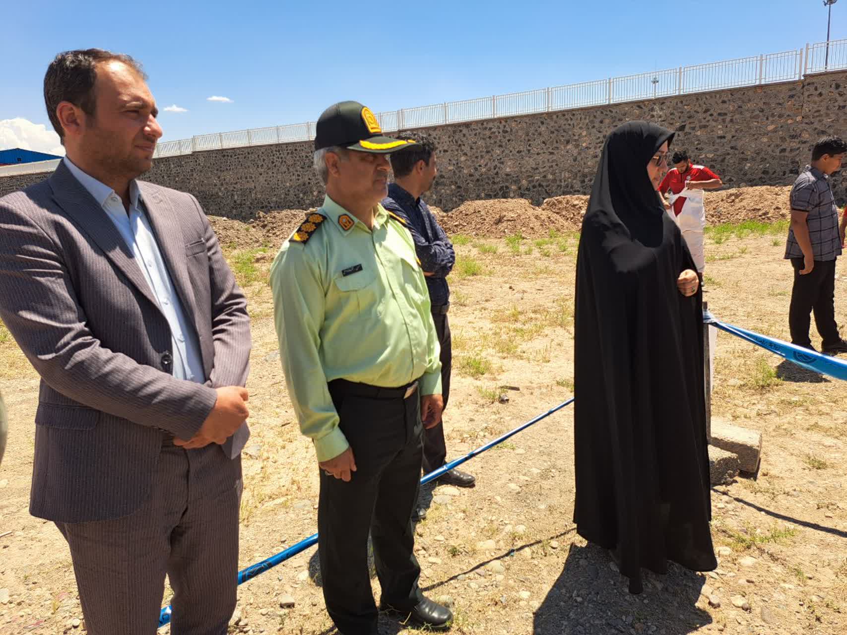 برگزاری مانورها نقش مؤثری در شناسایی نقاط قوت و ضعف سیستم مدیریت بحران، بهبود فرآیند تصمیم‌گیری در شرایط اضطراری و ارتقای توان عملیاتی نیروهای امدادی دارد