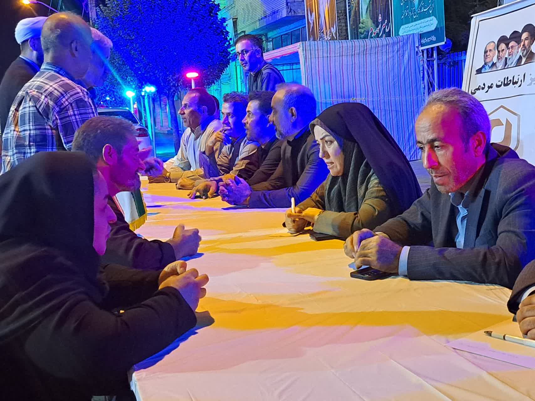 برگزاری میز ارتباطات مردمی و شورای مدیریت محله‌محور با حضور فرماندار شهرستان پلدشت