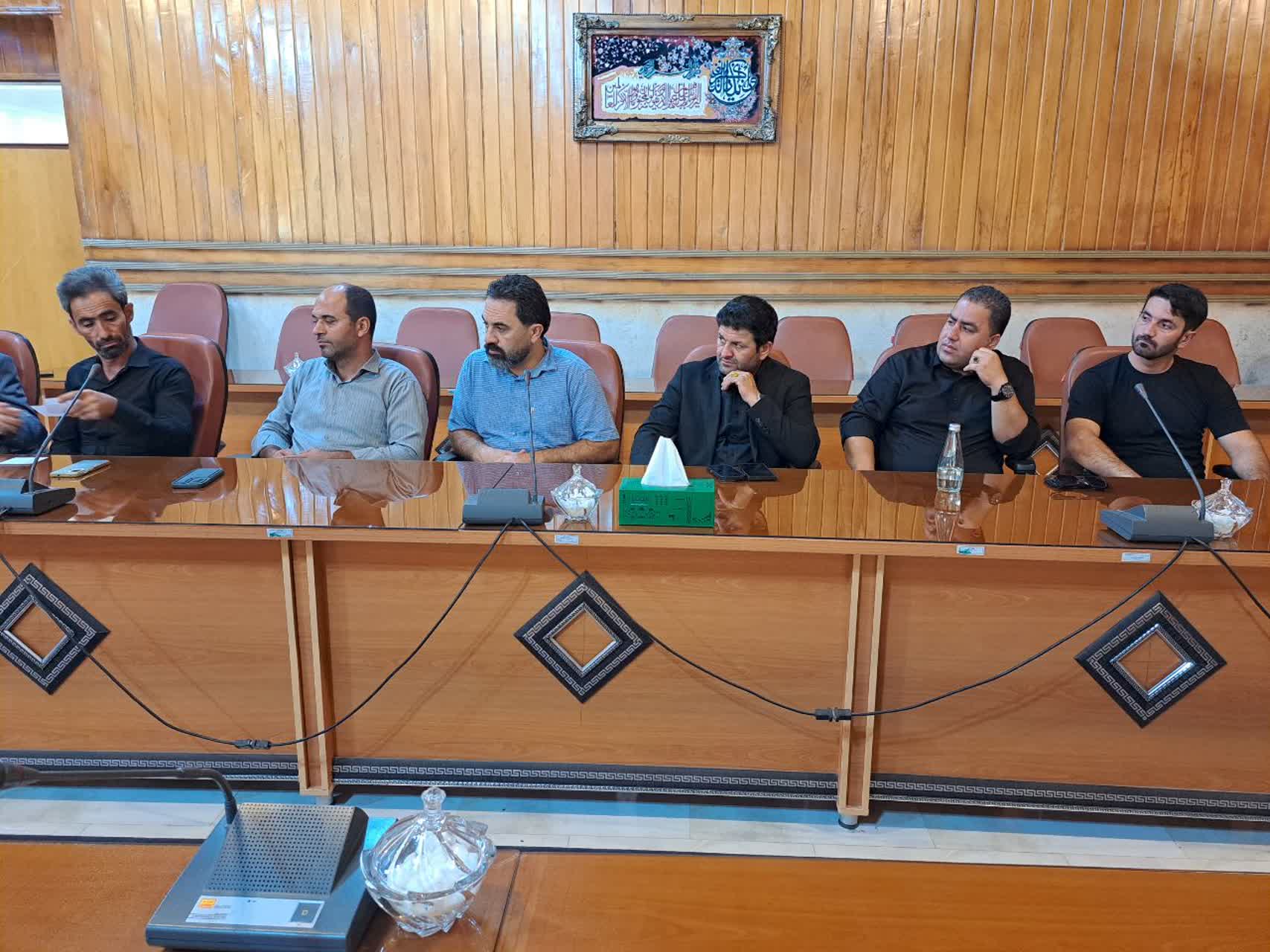 نشست فرماندار پلدشت با مسئولان و مداحان هیئتهای مذهبی شهرستان برگزار شد