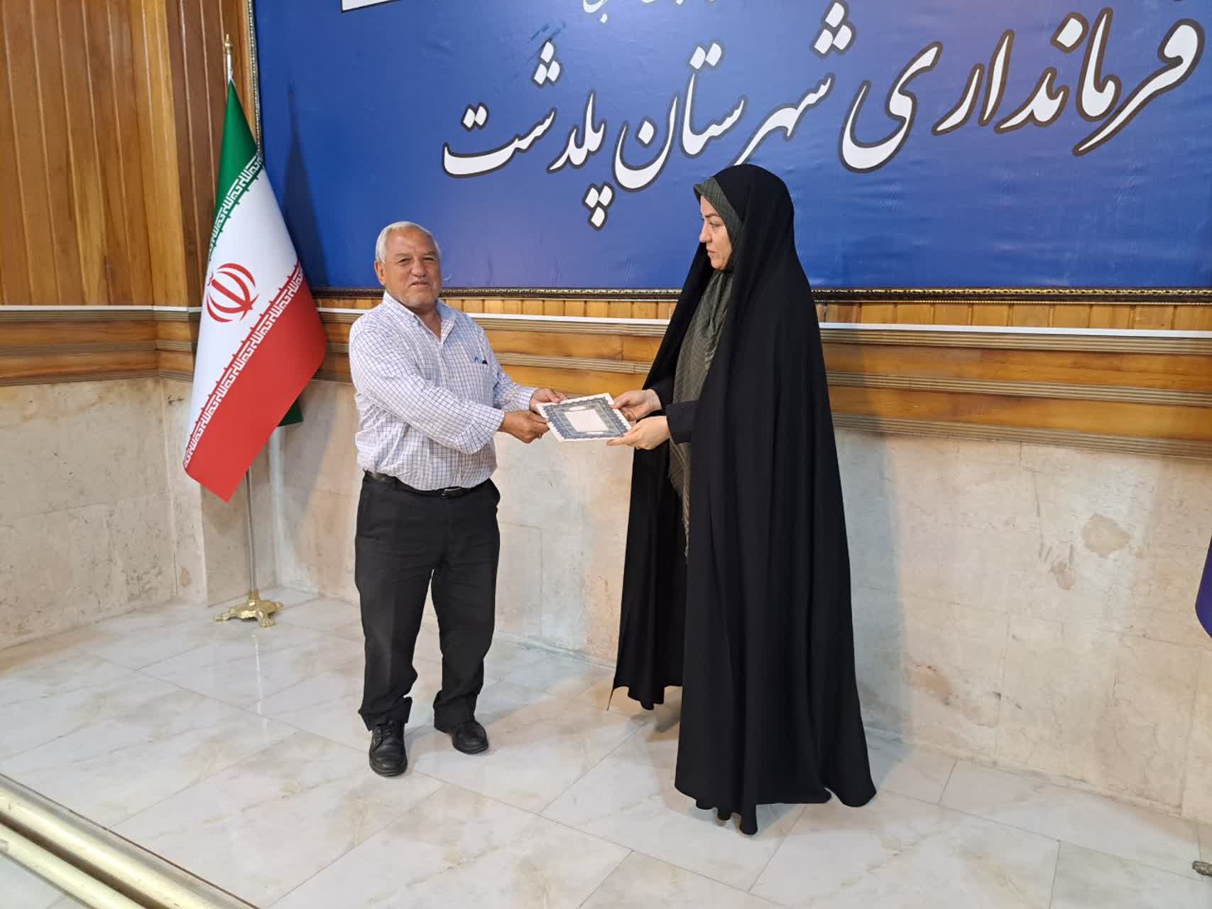 نشست فرماندار پلدشت با مسئولان و مداحان هیئتهای مذهبی شهرستان برگزار شد