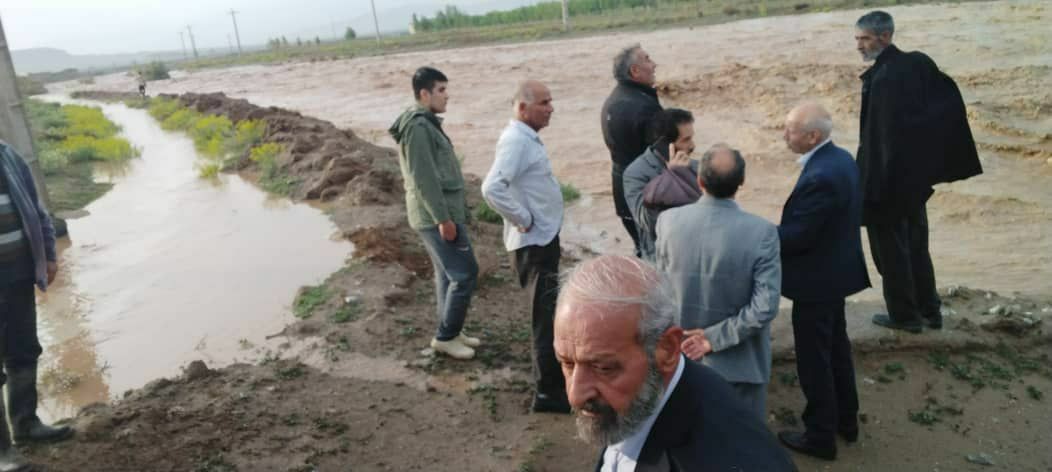 بازدید میدانی فرماندار پلدشت از روستاهای سیل زده شهرستان