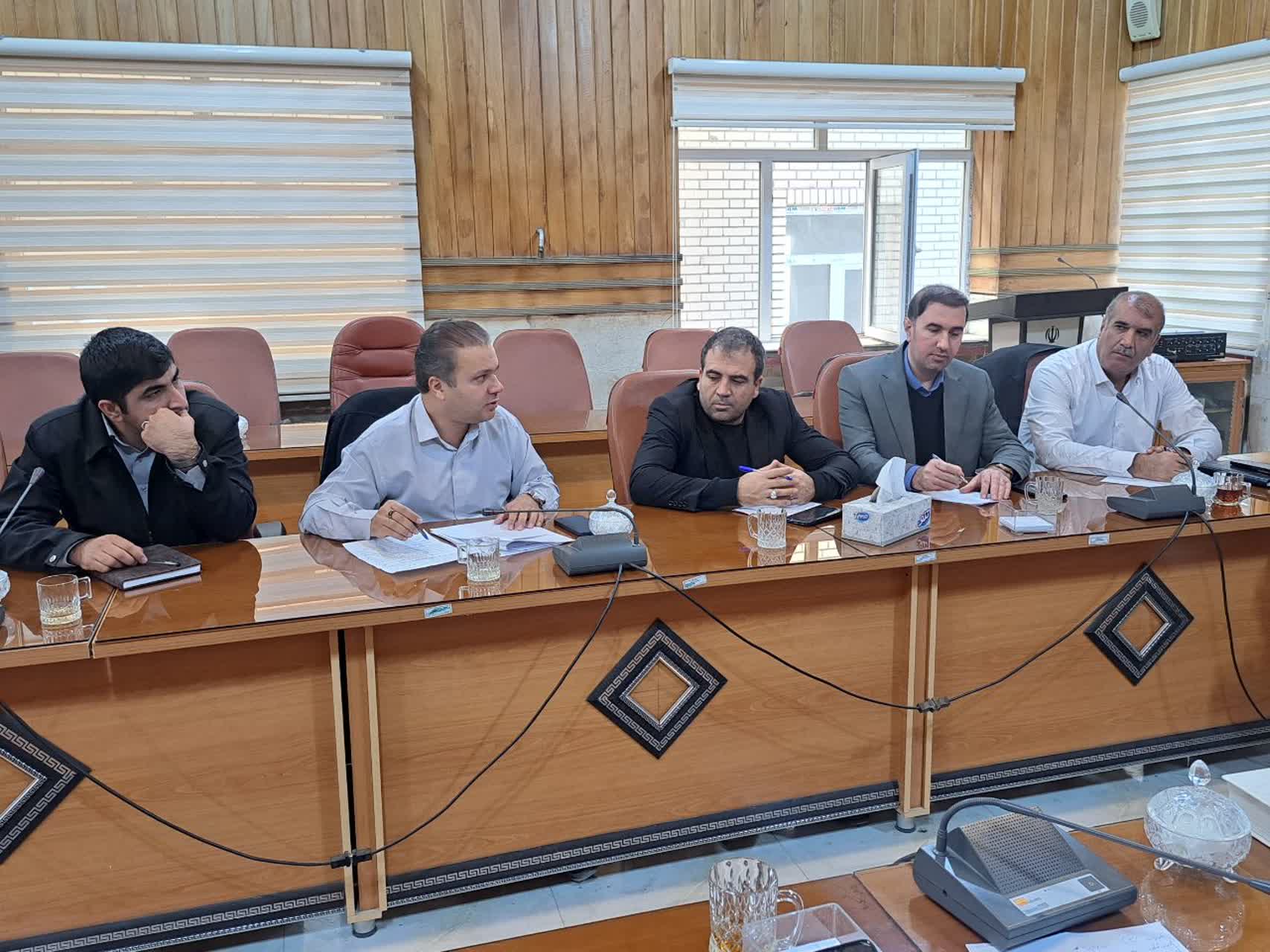 دستگاه‌های متولی با انجام گشت‌های مستمر و نظارت دقیق، به‌طور جدی از بروز هرگونه احتکار، گران‌فروشی و اختلال در عرضه میوه‌ها و سایر اقلام پرمصرف پیشگیری کنند