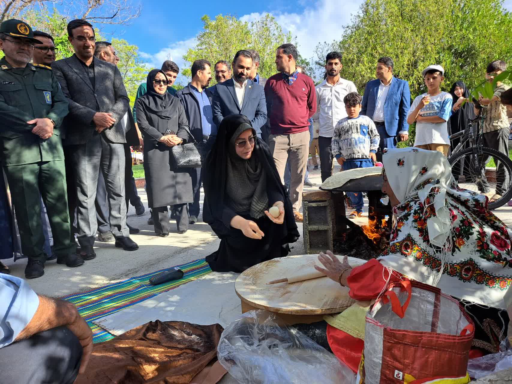 هدف از برگزاری این نمایشگاه ایجاد نشاط اجتماعی و حمایت از فعالان حوزه مشاغل خرد و خانگی است