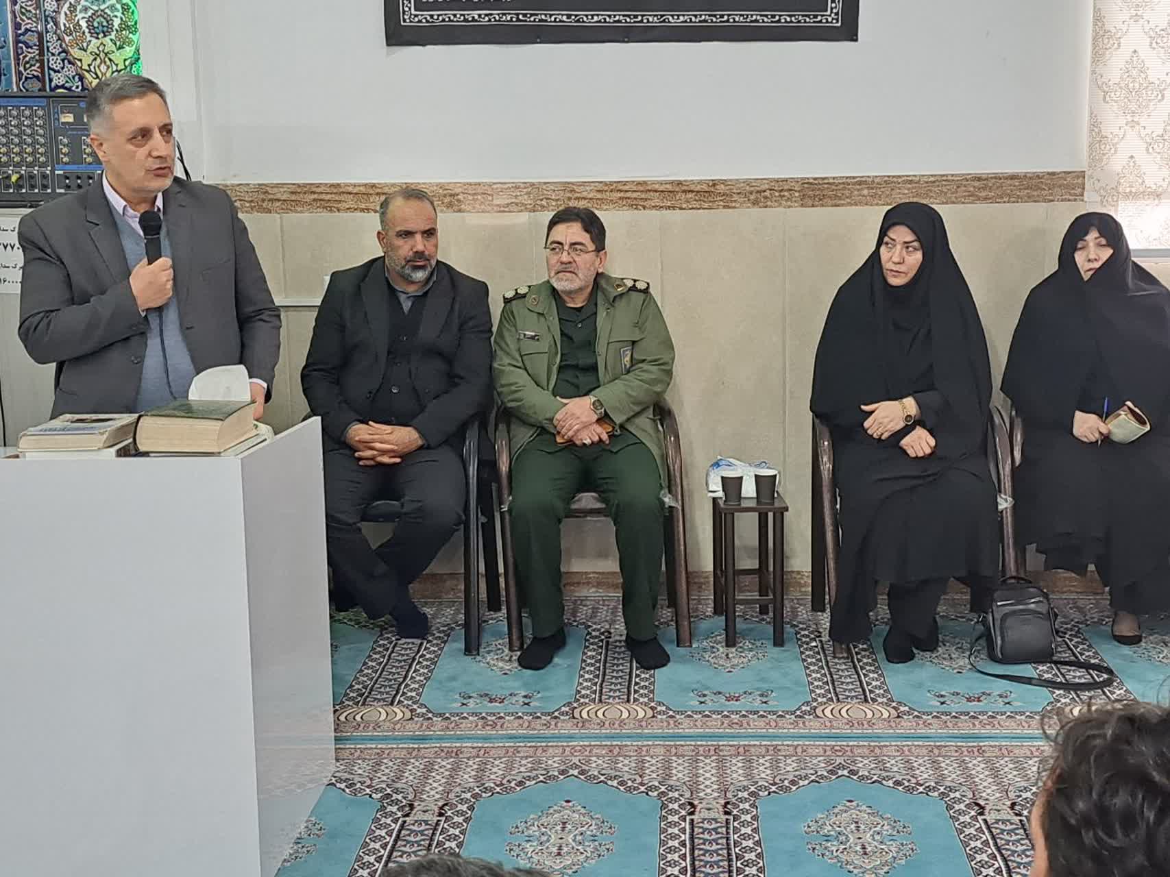 تشکیل شورای محله‌ محور با حضور فرماندار و مسئولان برای بررسی مستقیم مطالبات مردم