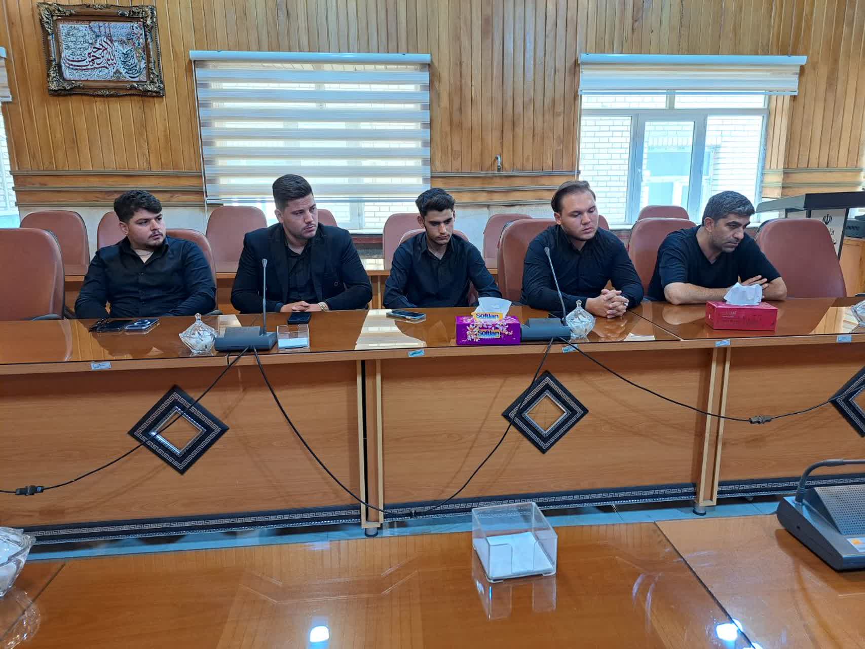 نشست فرماندار پلدشت با مسئولان و مداحان هیئتهای مذهبی شهرستان برگزار شد