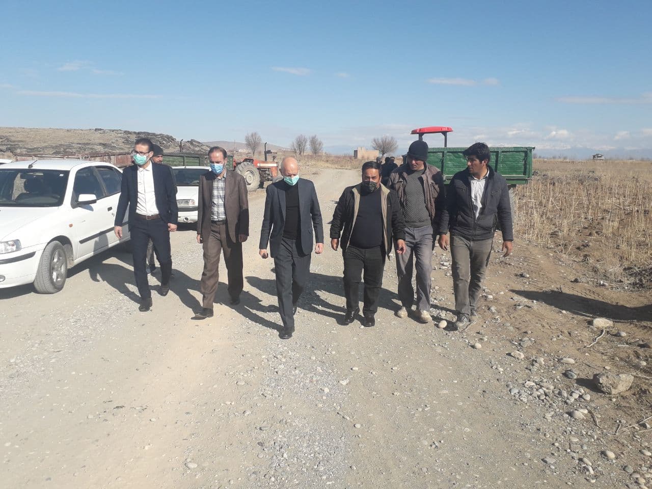 بازدید فرماندار پلدشت از روند اجرای عملیات زیرسازی در محور روستای مرادلوی وسط به فتاح از توابع بخش مرکزی شهرستان
