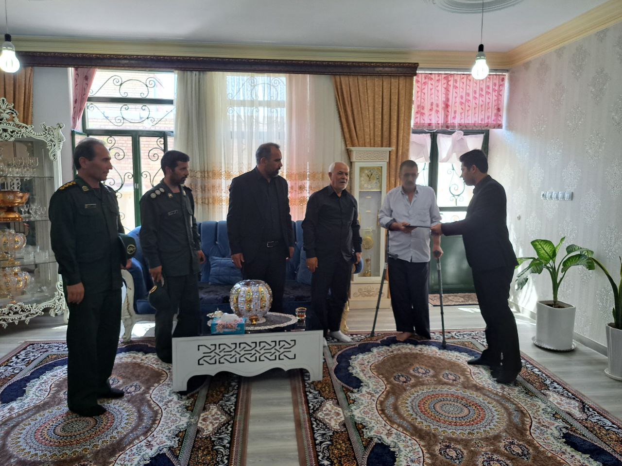 دیدار با آزادگان و جانبازان سرافراز میهن اسلامی در شهرستان پلدشت