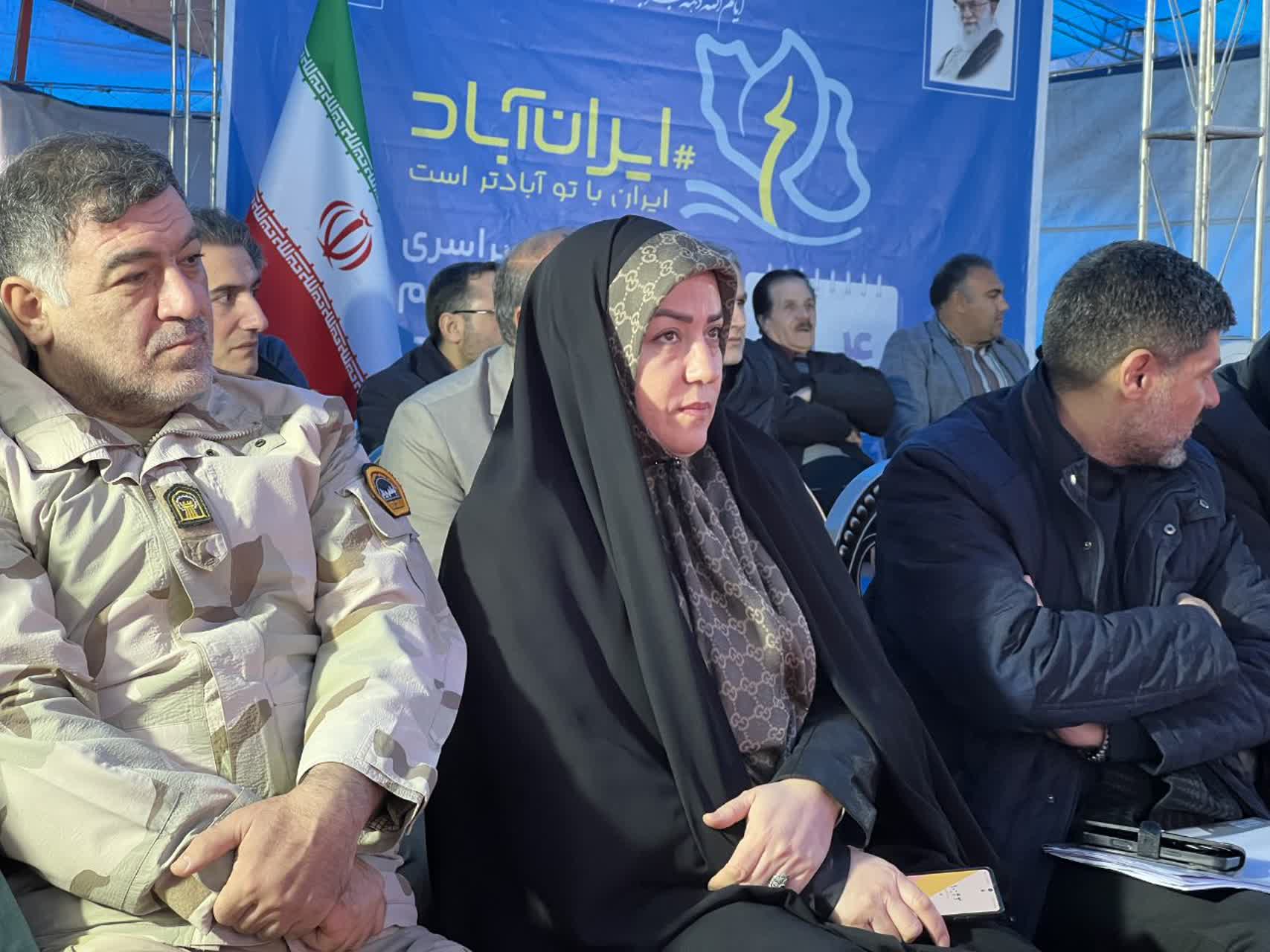 آغاز بهره‌برداری از نیروگاه خورشیدی پلدشت با دستور رئیس‌جمهور