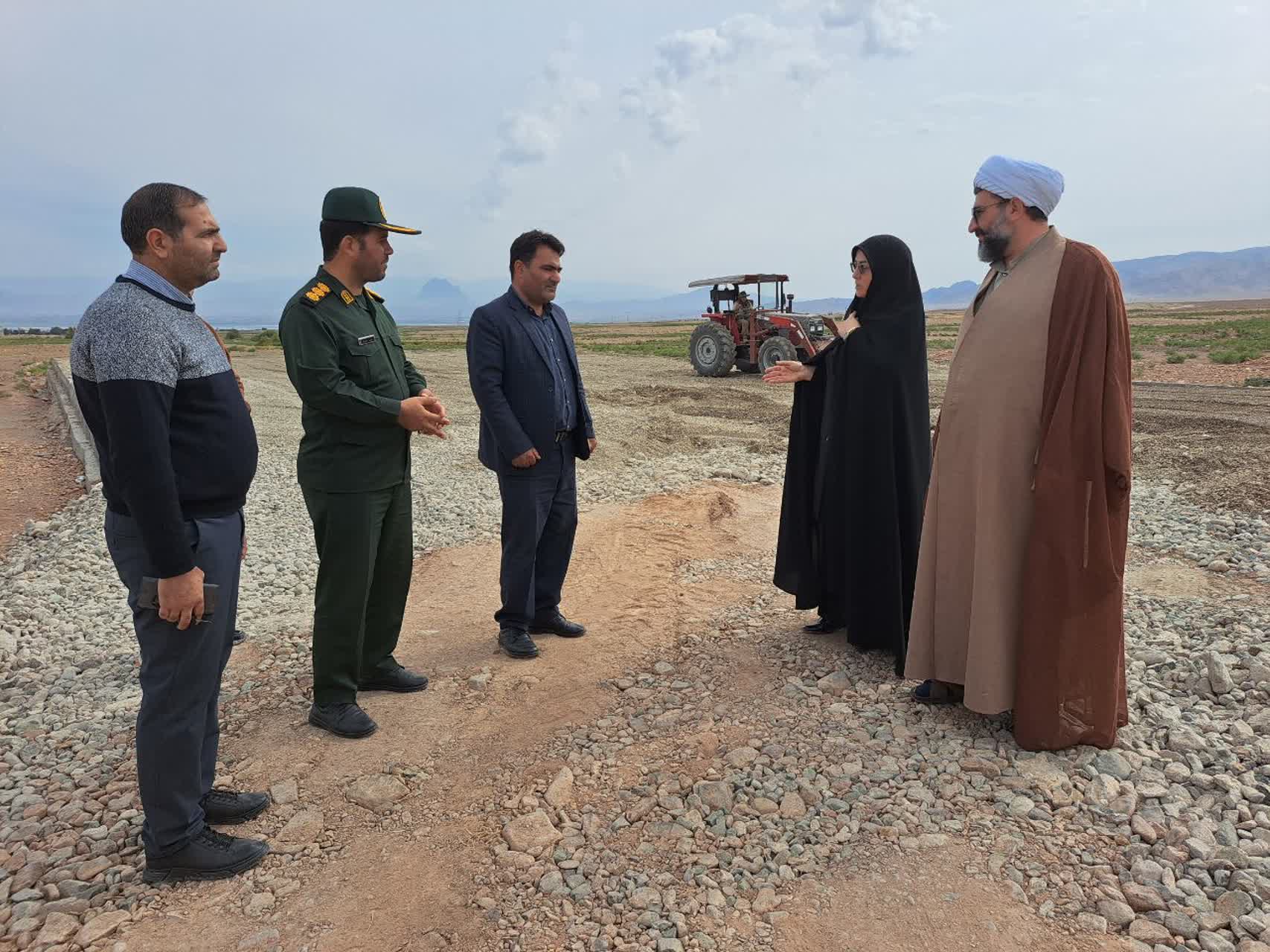 بازدید فرماندار پلدشت از پروژه احداث زمین چمن مصنوعی روستای حسن کندی؛ پیشرفت فیزیکی 60 درصدی پروژه