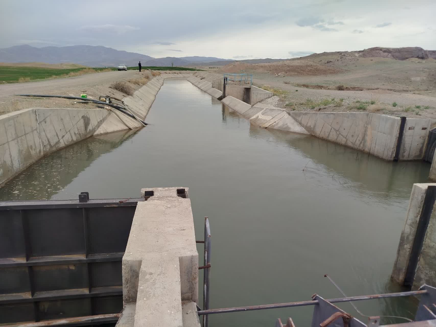 بازدید معاون سیاسی، امنیتی و اجتماعی فرمانداری پلدشت از مقسم روستای تپهباشی و مقسم آب رهاسازی شده از سد آغچای دشت نازک
