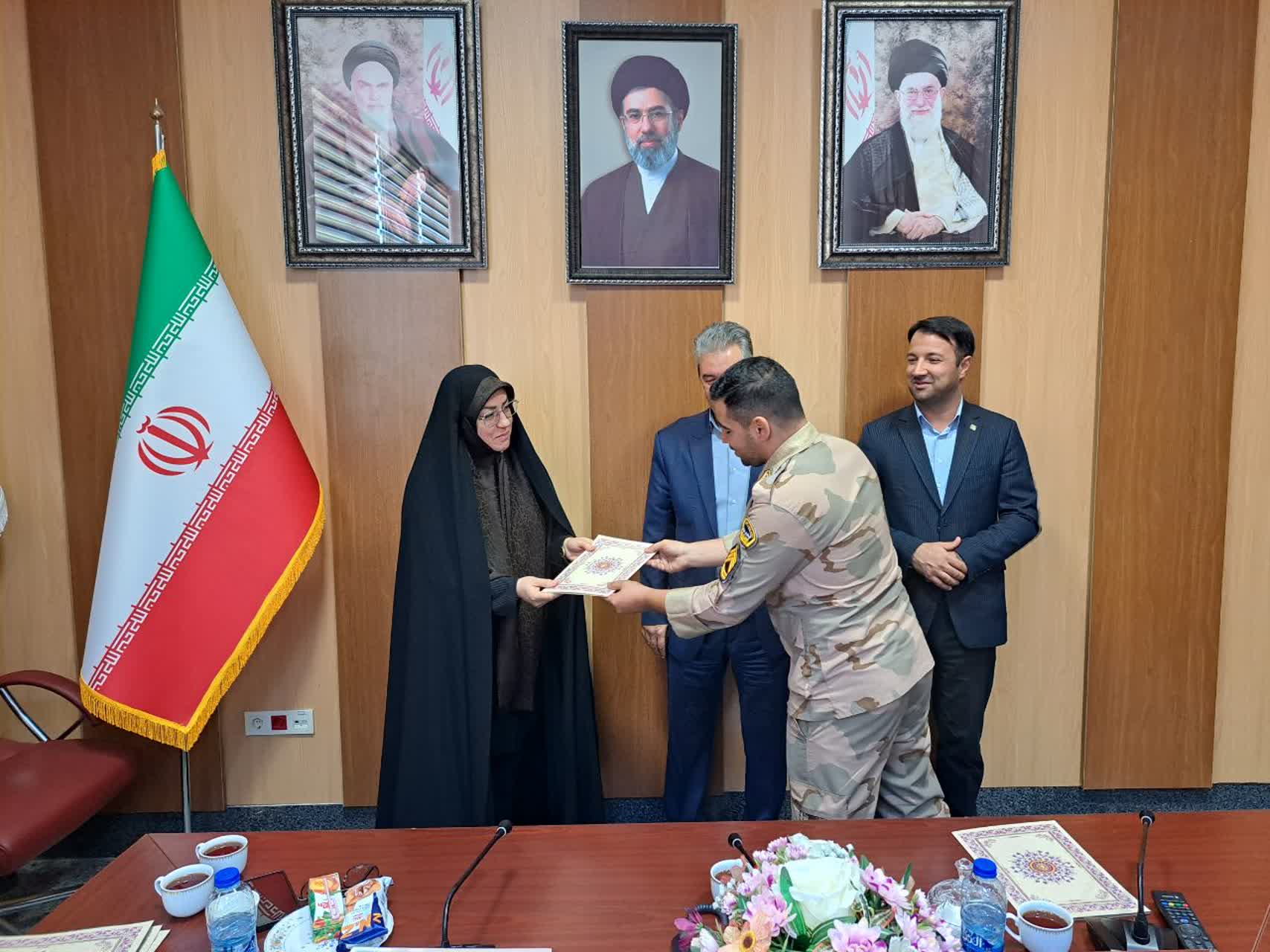 تجلیل فرماندار پلدشت از کارکنان و تلاشگران حوزه مرزی/ تأکید بر اهمیت وحدت و خدمترسانی صادقانه در مقابله با توطئههای دشمن