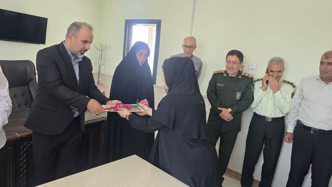 دیدار و تجلیل فرماندار شهرستان پلدشت از پزشکان و کادر درمان بیمارستان امام خمینی(ره)
