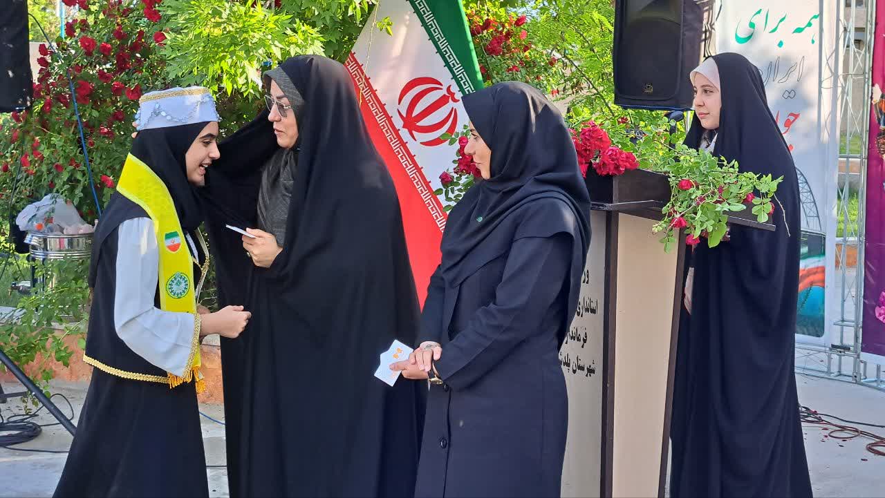 هدف از برگزاری این نمایشگاه ایجاد نشاط اجتماعی و حمایت از فعالان حوزه مشاغل خرد و خانگی است