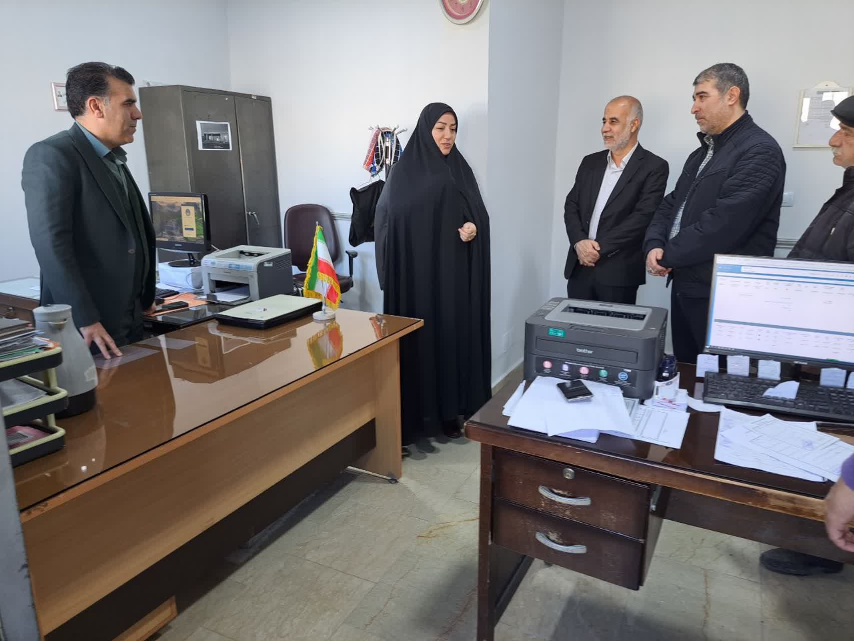 توزیع اقلام ضروری بین مددجویان با حضور فرماندار شهرستان