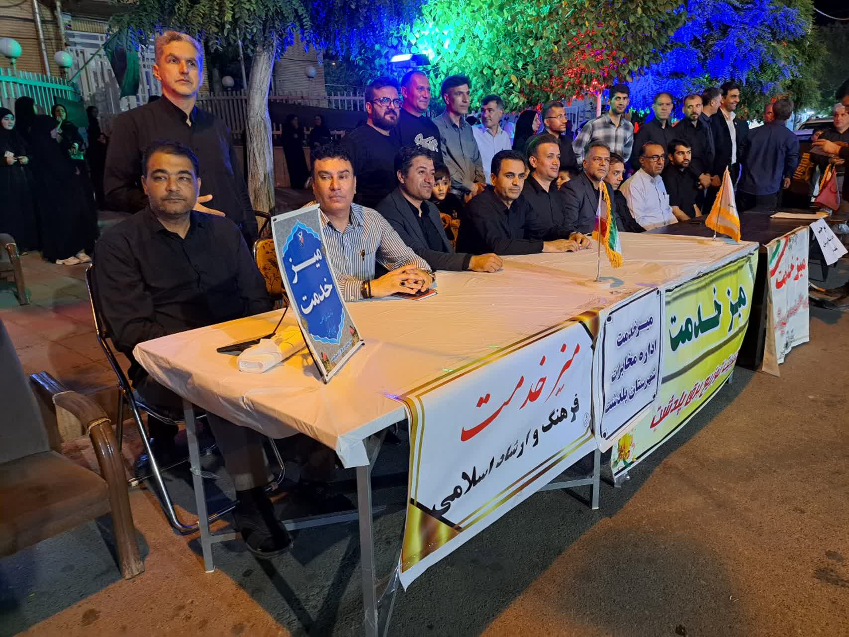 برگزاری میز ارتباطات مردمی و شورای مدیریت محلهمحور با حضور فرماندار شهرستان پلدشت